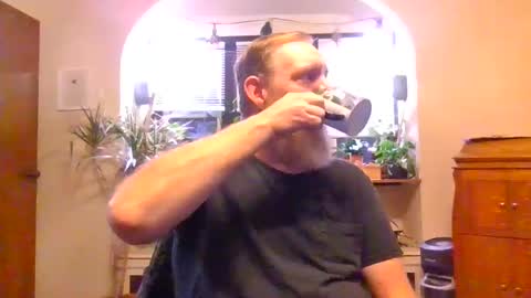 Snapshot of moeblick chatting on December 2024 12:49:01 PM moeblick online show from December 2024 12:49:01 PM