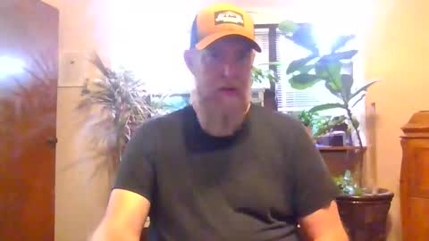 Snapshot of moeblick chatting on September 2025 11:54:02 AM moeblick online show from September 2025 11:54:02 AM