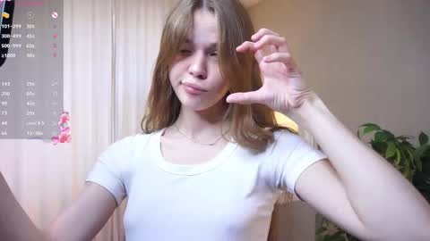 Snapshot of moirebroady chatting on September 2025 11:00:02 AM Laura online show from September 2025 11:00:02 AM