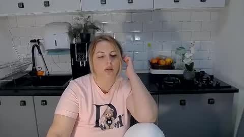 erika online show from October 2025 09:07:01 AM