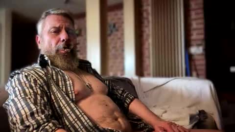 molitsrymale69 online show from November 2025 01:09:02 PM