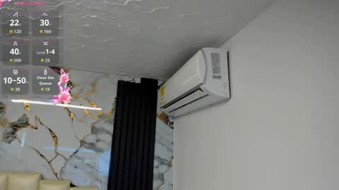 Hey Guys  Im Mollie online show from October 2025 12:36:02 PM