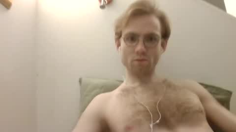 Snapshot of molliter chatting on February 2025 10:32:01 PM molliter online show from February 2025 10:32:01 PM