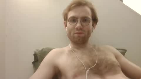 Snapshot of molliter chatting on February 2025 01:00:01 AM molliter online show from February 2025 01:00:01 AM