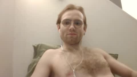 Snapshot of molliter chatting on March 2025 12:48:01 AM molliter online show from March 2025 12:48:01 AM