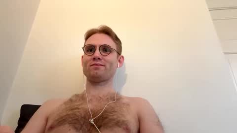 Snapshot of molliter chatting on October 2025 03:18:01 PM molliter online show from October 2025 03:18:01 PM