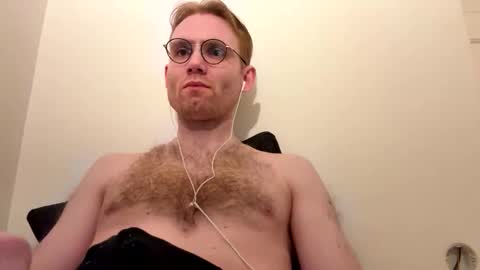 Snapshot of molliter chatting on October 2025 12:26:01 AM molliter online show from October 2025 12:26:01 AM