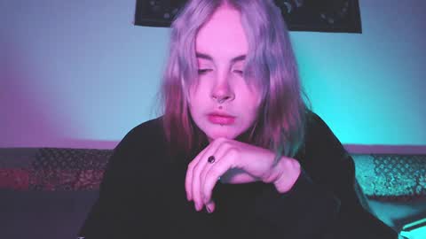 Molly Crow online show from February 2025 10:41:01 PM