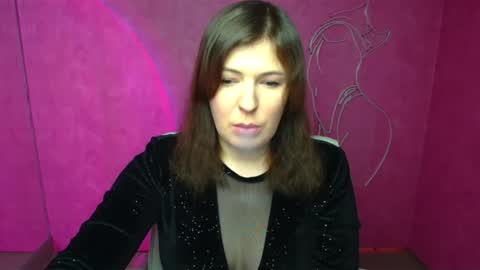 Molly online show from February 2025 12:39:02 PM