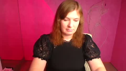 Molly online show from October 2025 12:25:01 PM