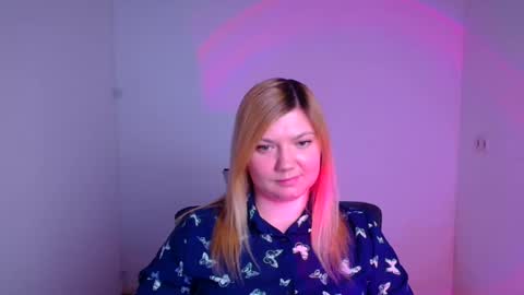 Molly online show from February 2025 09:21:02 AM