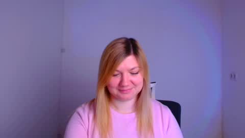 Molly online show from February 2025 12:29:01 PM