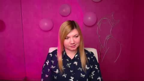 Molly online show from February 2025 12:28:01 PM