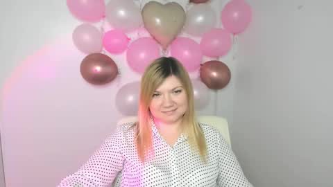 Molly online show from February 2025 01:30:01 PM