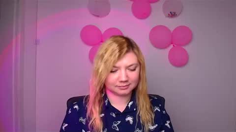 Molly online show from February 2025 12:47:02 PM
