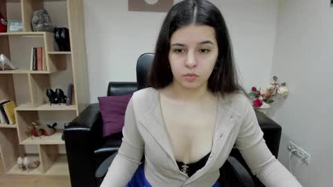 Molly Owens online show from February 2025 12:37:01 PM
