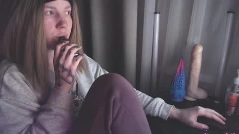 I have new photos come and see with love Molly online show from January 2025 06:17:01 PM