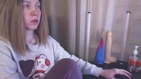 I have new photos come and see with love Molly online show from January 2025 06:23:01 PM