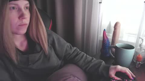 I have new photos come and see with love Molly online show from January 2025 07:47:02 AM