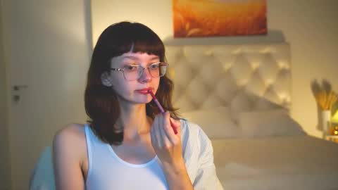 mollyjiggles online show from September 2025 12:16:02 PM