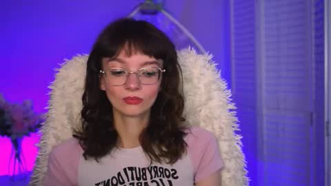 mollyjiggles online show from September 2025 12:28:01 PM