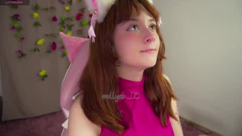 mollysb_05 online show from October 2025 09:01:01 PM