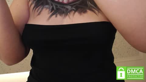 Snapshot of mollywayne chatting on October 2025 04:52:01 PM Molly Join my social networks online show from October 2025 04:52:01 PM