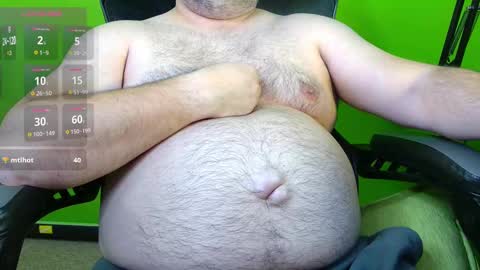 Snapshot of momentofs123 chatting on December 2024 05:40:02 AM momentofs123 online show from December 2024 05:40:02 AM