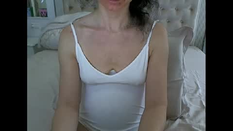 Amy online show from February 2025 09:47:02 AM