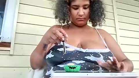 Mommy bubbles online show from September 2025 11:45:02 AM