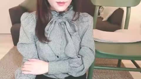 Momo online show from January 2025 04:04:02 PM