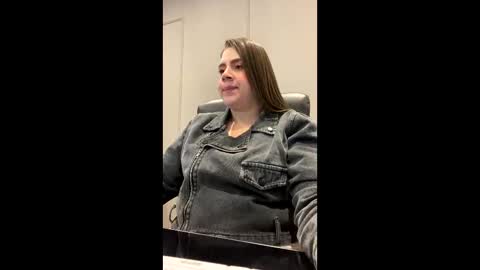 Mona online show from October 2025 12:17:02 PM