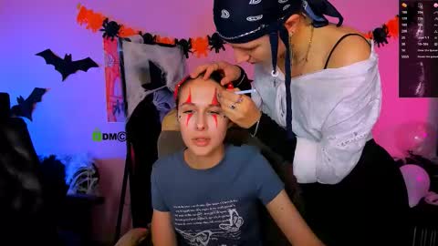 Snapshot of mona_cloud chatting on October 2025 07:12:01 PM Mona online show from October 2025 07:12:01 PM