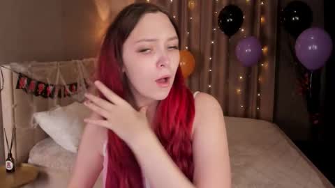 Snapshot of monica__queen chatting on November 2025 05:20:02 AM Monica online show from November 2025 05:20:02 AM