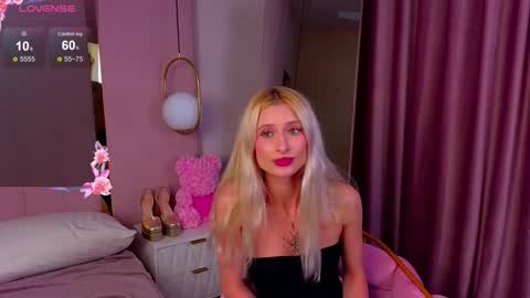 Monica online show from September 2025 06:57:02 AM