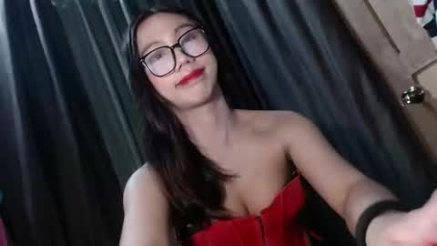 Snapshot of monicabrava69 chatting on December 2025 09:41:02 PM MonicaBravaa online show from December 2025 09:41:02 PM