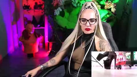 Snapshot of monicamaxwel chatting on October 2025 11:22:02 AM Monika online show from October 2025 11:22:02 AM