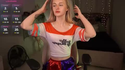 Snapshot of monicavelen chatting on November 2025 05:32:02 AM Monica online show from November 2025 05:32:02 AM