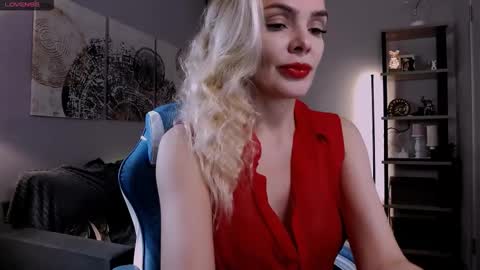 monicharm online show from September 2025 01:33:02 PM