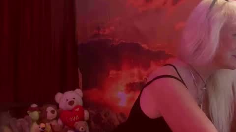 Monika    online show from October 2025 02:01:02 AM