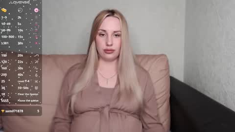 Monika online show from October 2025 01:21:02 PM