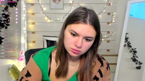 Snapshot of monika_youu chatting on November 2025 01:40:01 PM Monika online show from November 2025 01:40:01 PM