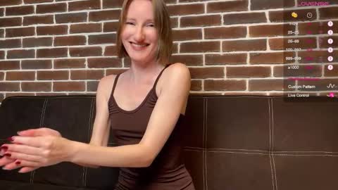 Snapshot of monikabos chatting on October 2025 09:22:01 PM MonikaBos online show from October 2025 09:22:01 PM