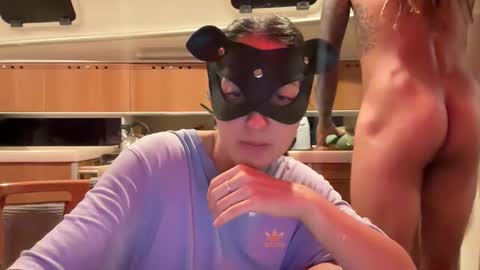 Snapshot of monkandmia chatting on October 2025 04:26:01 AM Monk and Mia online show from October 2025 04:26:01 AM