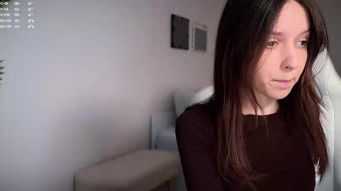 Snapshot of monnymoonn chatting on November 2025 08:46:01 AM Mary online show from November 2025 08:46:01 AM