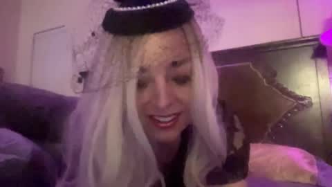 Monroe online show from February 2025 06:34:02 AM