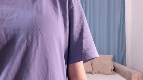 Snapshot of monserratecosden chatting on December 2025 08:52:01 AM My name is Emily online show from December 2025 08:52:01 AM