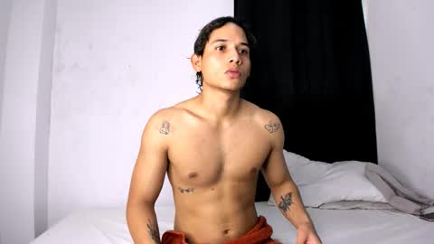 montes_juan online show from September 2025 07:14:02 PM