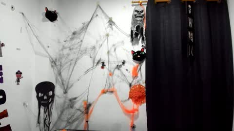 montes_juan online show from November 2025 12:32:01 AM