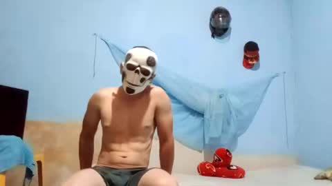 montoyar878 online show from November 2025 02:45:02 AM